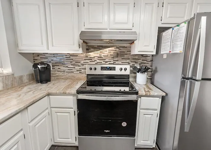 Sea Oats B105 By Albvr - Pet Friendly - Balcony - Easy Access! Gulf Shores