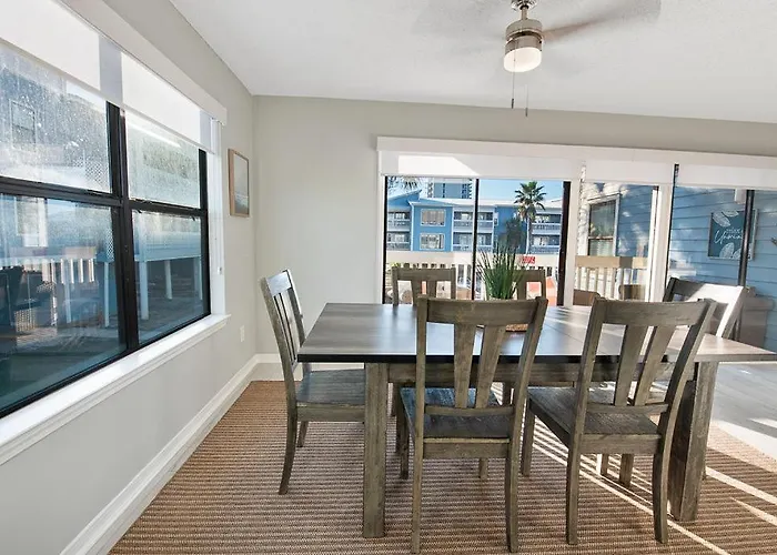 Holiday home Sea Oats B105 By Albvr - Pet Friendly - Balcony - Easy Access! *